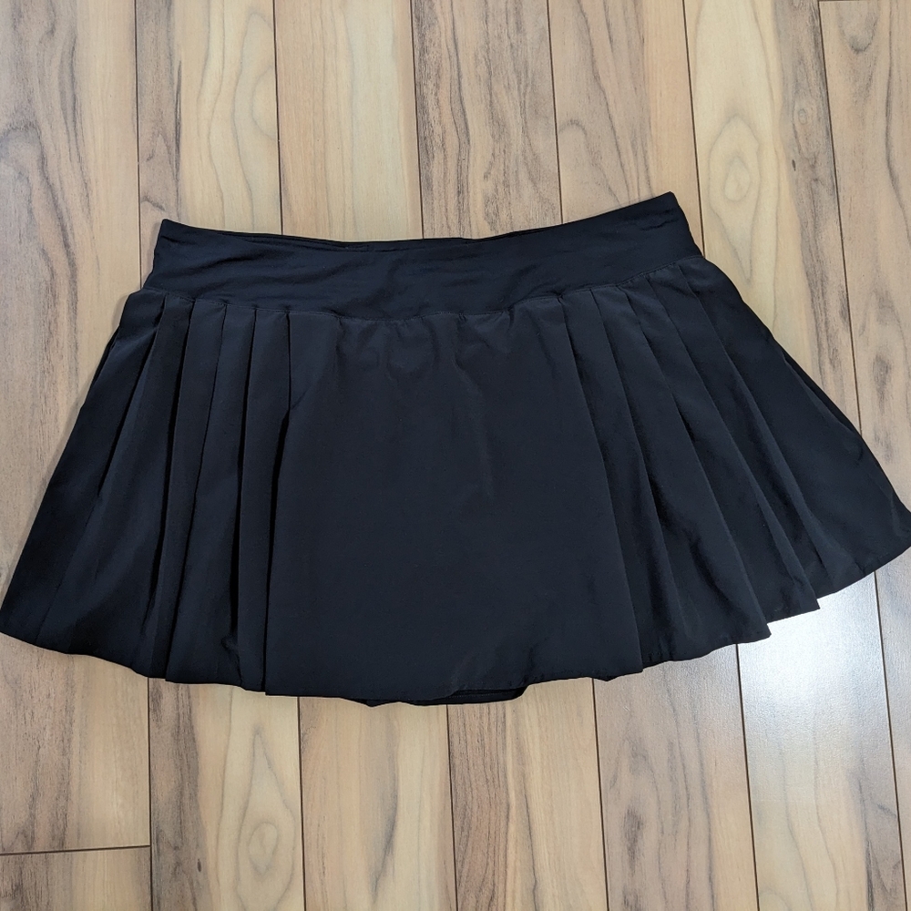 EUC! Lululemon Side Pleat Tennis Skirt In Black Size 14